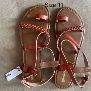 Sonoma brown strappy sandals